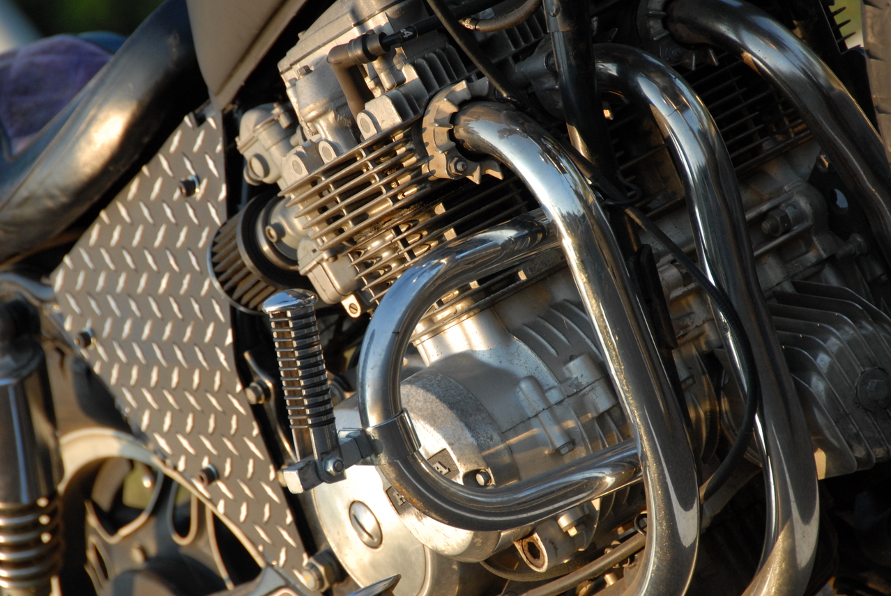 motorcycle-closeup-1449094-1278×855